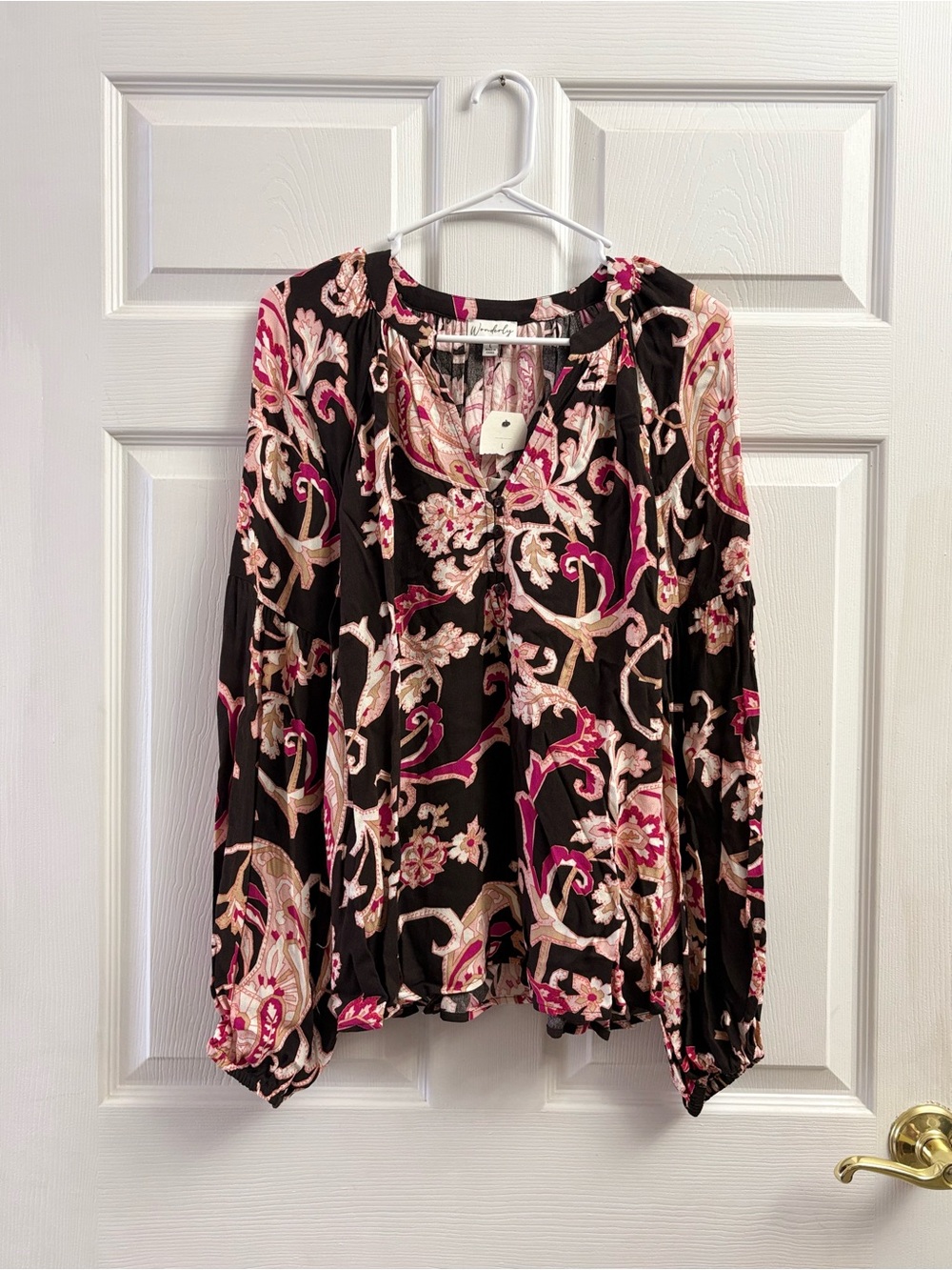 Wonderly New Paisley Print Women’s Flowy Blouse